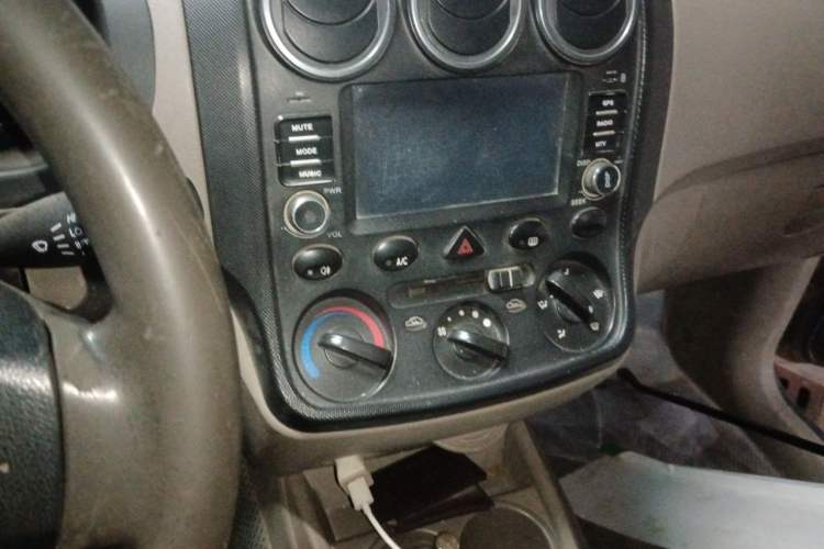 Used Wuling Hongguang 2010 1.4L Comfort Version Audio And AC Panel