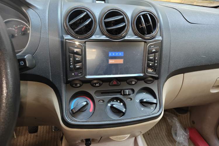 Used Wuling Hongguang 2010 1.4L Luxury Model Audio And AC Panel