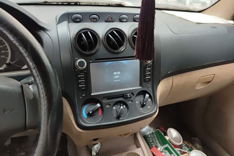 Used Wuling Hongguang 2010 1.4L Luxury Model Audio And AC Panel