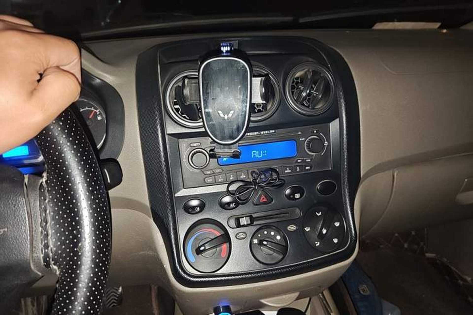 Used Wuling Hongguang 2010 1.2L Comfort Edition China IV Audio And AC Panel