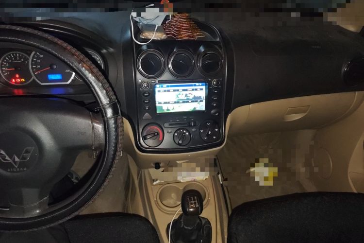 Used Wuling Hongguang 2010 1.4L Luxury Model Audio And AC Panel