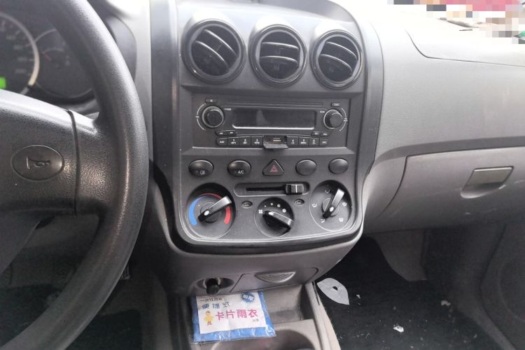 Used Wuling Hongguang 2010 1.2L Base Version China IV Standard Audio And AC Panel
