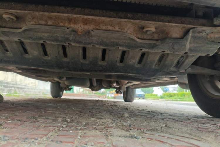Used Wuling Hongguang 2010 1.4L Standard Version Chassis Front