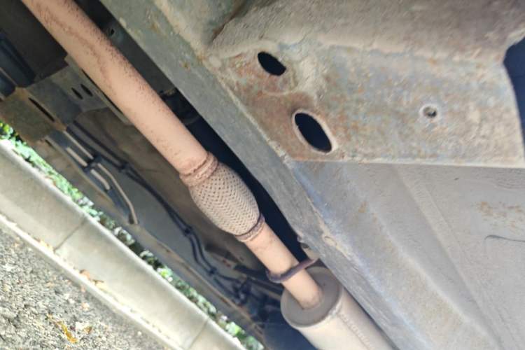 Used Wuling Hongguang 2010 1.4L Comfort Version Chassis Front Left