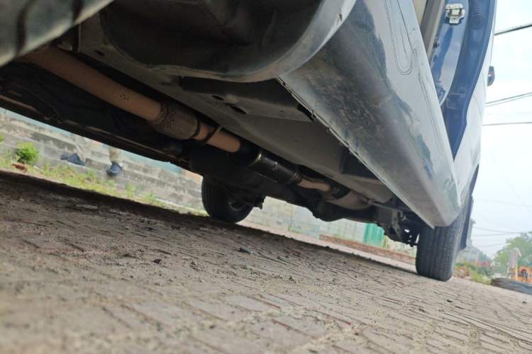Used Wuling Hongguang 2010 1.4L Standard Version Chassis Front Left