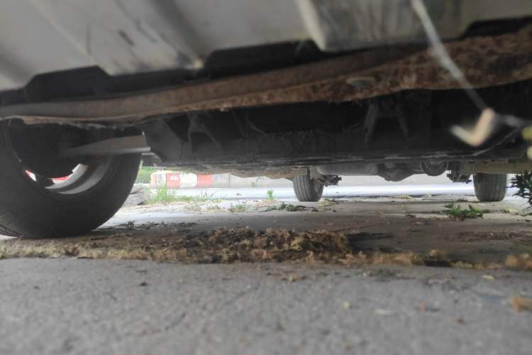 Used Wuling Hongguang 2010 1.4L Standard Version Chassis Front Left
