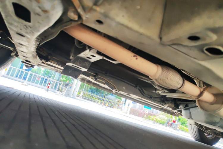 Used Wuling Hongguang 2010 1.2L Standard Version China IV Chassis Front Left