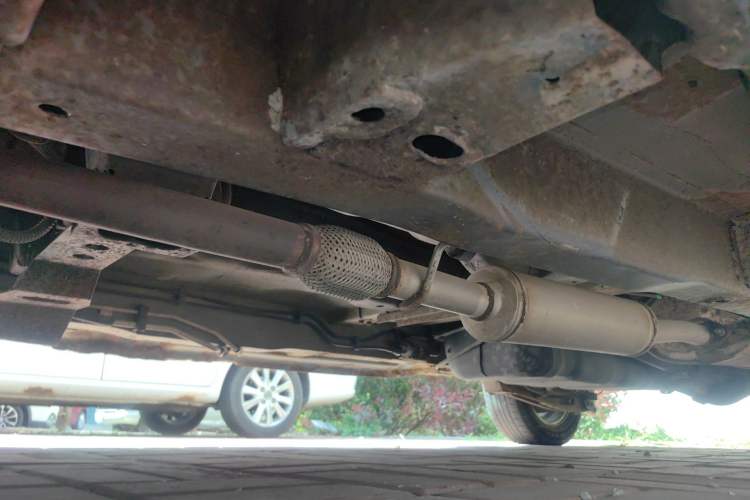 Used Wuling Hongguang 2010 1.4L Standard Version Chassis Front Left