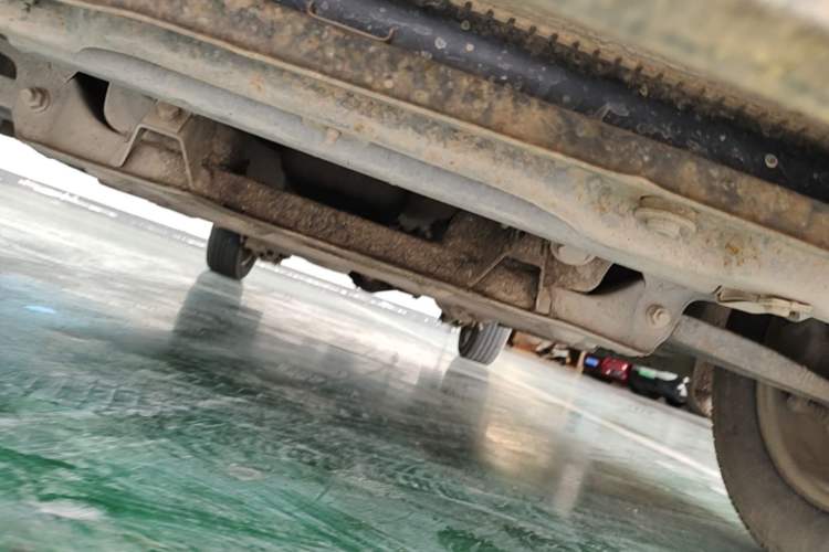 Used Wuling Hongguang 2010 1.2L Standard Version China IV Chassis Front