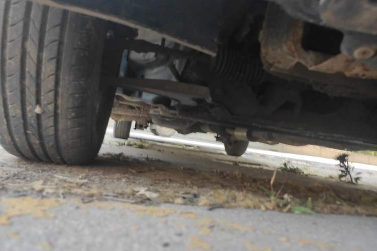 Used Wuling Hongguang 2010 1.4L Standard Version Chassis Front Right