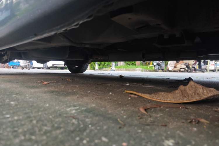 Used Wuling Hongguang 2010 1.4L Comfort Version Chassis Front Right