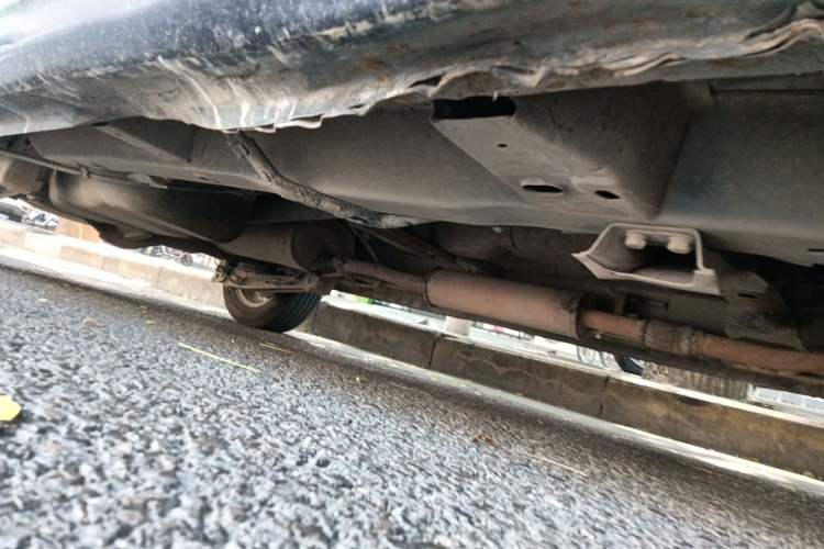 Used Wuling Hongguang 2010 1.4L Luxury Model Chassis Front Right