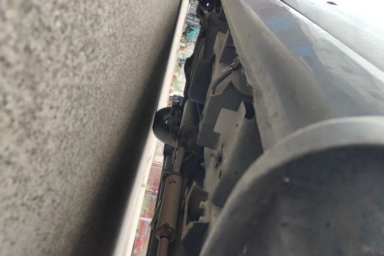 Used Wuling Hongguang 2010 1.4L Comfort Version Chassis Front Right