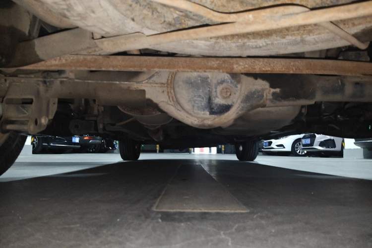 Used Wuling Hongguang 2010 1.4L Standard Version Chassis Rear