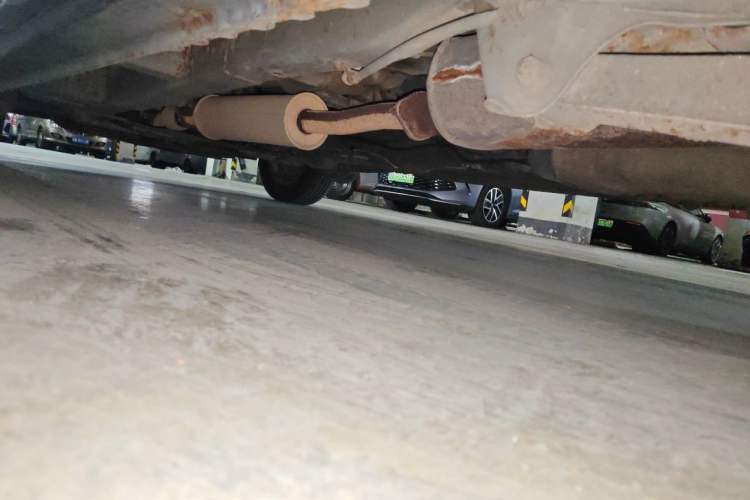 Used Wuling Hongguang 2010 1.4L Comfort Version Chassis Rear Left