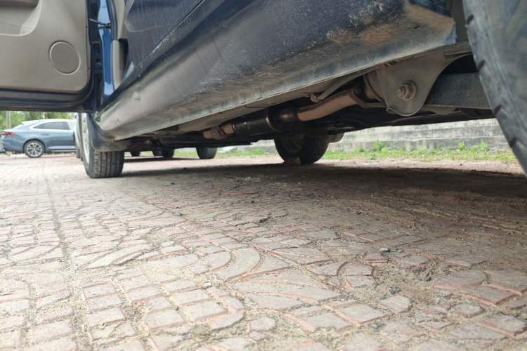 Used Wuling Hongguang 2010 1.4L Standard Version Chassis Rear Left