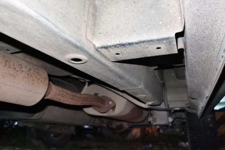 Used Wuling Hongguang 2010 1.4L Comfort Version Chassis Rear Left