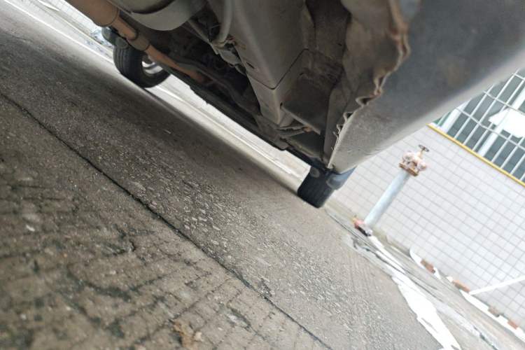 Used Wuling Hongguang 2010 1.4L Comfort Version Chassis Rear Right