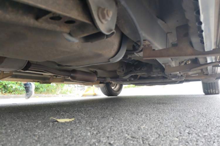 Used Wuling Hongguang 2010 1.4L Luxury Model Chassis Rear Right