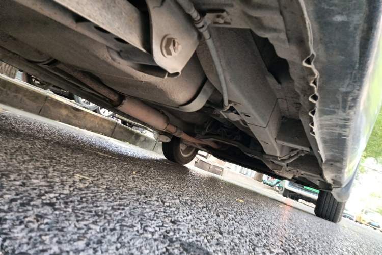 Used Wuling Hongguang 2010 1.4L Luxury Model Chassis Rear Right