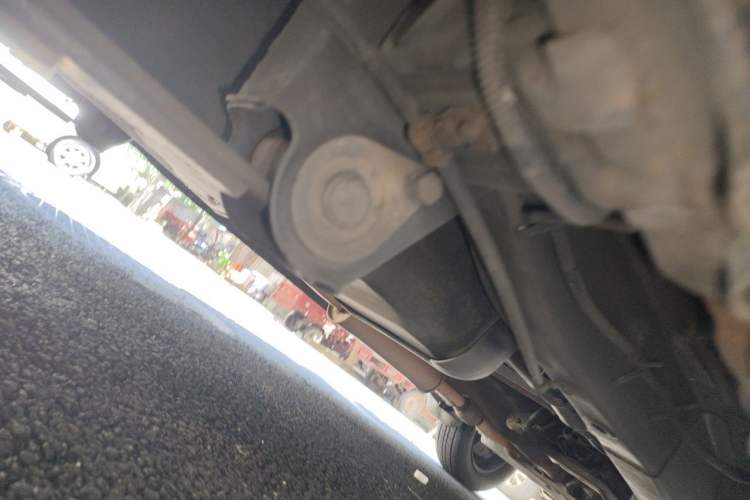 Used Wuling Hongguang 2010 1.4L Base Version Chassis Rear Right