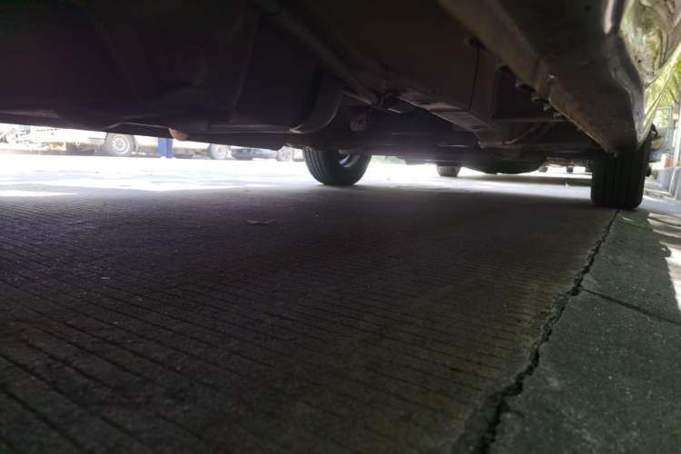 Used Wuling Hongguang 2010 1.4L Luxury Model Chassis Rear Right
