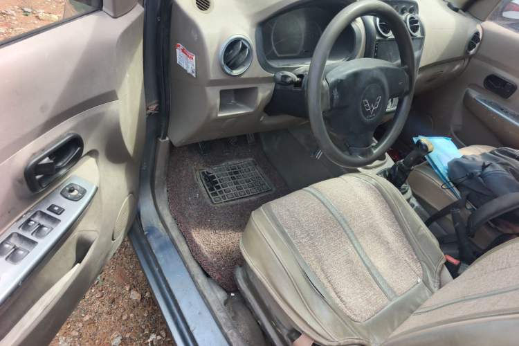 Used Wuling Hongguang 2010 1.2L Comfort Edition China IV Driver Seat