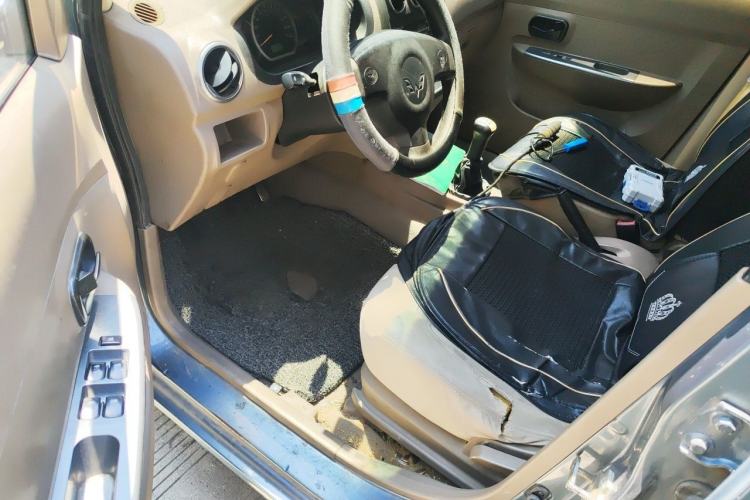 Used Wuling Hongguang 2010 1.2L Standard Version China IV Driver Seat