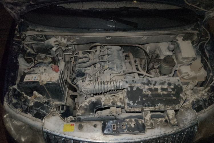 Used Wuling Hongguang 2010 1.4L Standard Version Engine Bay