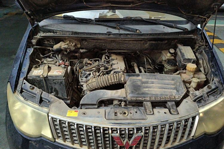 Used Wuling Hongguang 2010 1.4L Standard Version Engine Bay