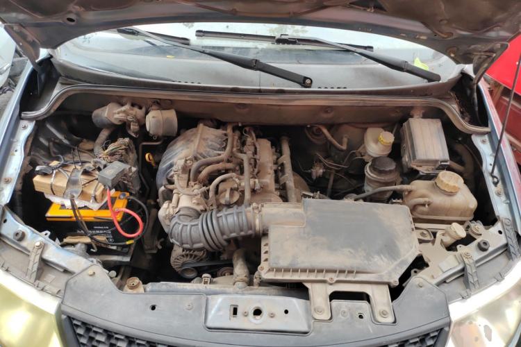 Used Wuling Hongguang 2010 1.2L Base Version China IV Standard Engine Bay