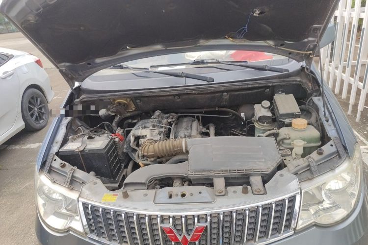 Used Wuling Hongguang 2010 1.2L Comfort Edition China IV Engine Bay
