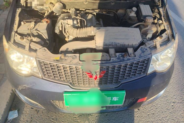 Used Wuling Hongguang 2010 1.2L Standard Version China IV Engine Bay