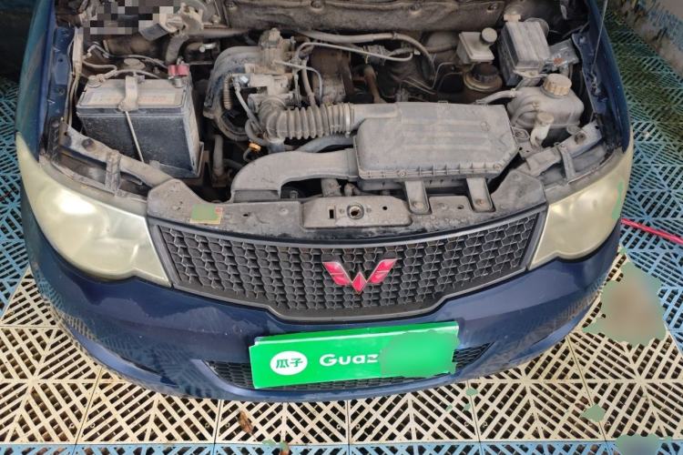 Used Wuling Hongguang 2010 1.2L Base Version China IV Standard Engine Bay