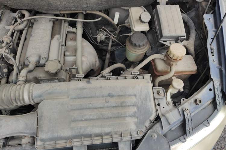 Used Wuling Hongguang 2010 1.2L Standard Version China IV Engine Bay Left