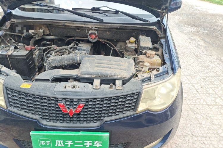 Used Wuling Hongguang 2010 1.4L Standard Version Engine Bay Left