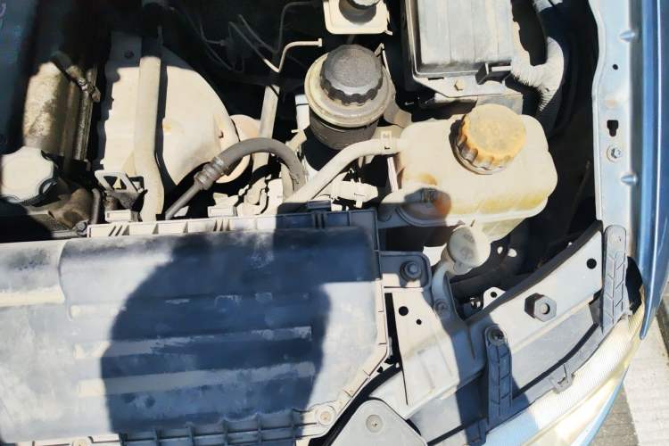 Used Wuling Hongguang 2010 1.2L Standard Version China IV Engine Bay Left