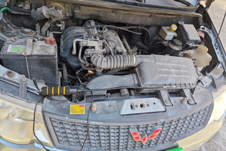 Used Wuling Hongguang 2010 1.2L Standard Version China IV Engine Bay