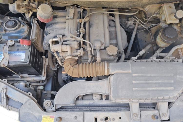 Used Wuling Hongguang 2010 1.2L Base Version China IV Standard Engine Bay