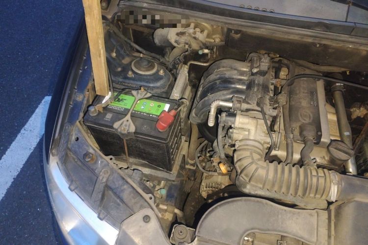 Used Wuling Hongguang 2010 1.2L Standard Version China IV Engine Bay Right