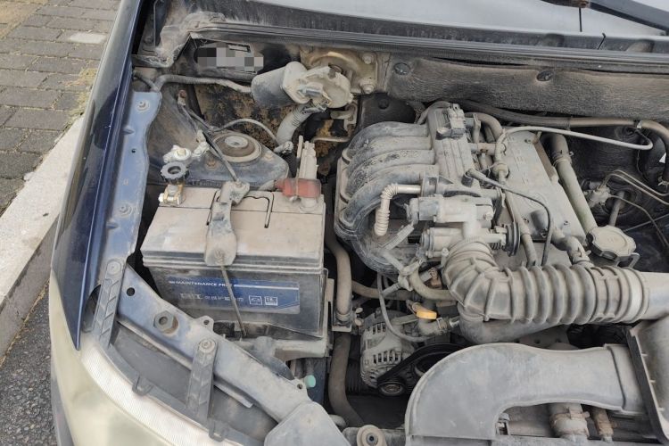 Used Wuling Hongguang 2010 1.2L Standard Version China IV Engine Bay Right