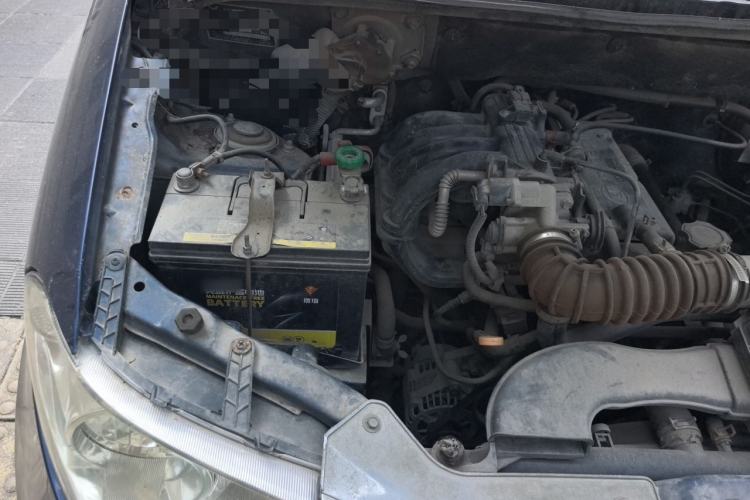 Used Wuling Hongguang 2010 1.2L Standard Version China IV Engine Bay Right