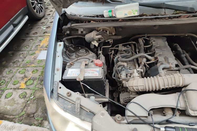 Used Wuling Hongguang 2010 1.4L Luxury Model Engine Bay Right