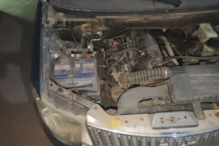 Used Wuling Hongguang 2010 1.4L Luxury Model Engine Bay Right