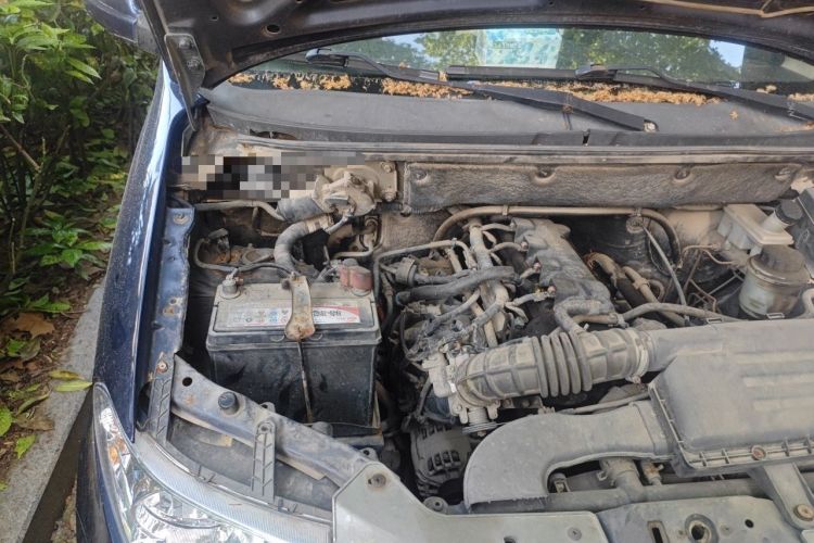 Used Wuling Hongguang 2010 1.4L Luxury Model Engine Bay Right