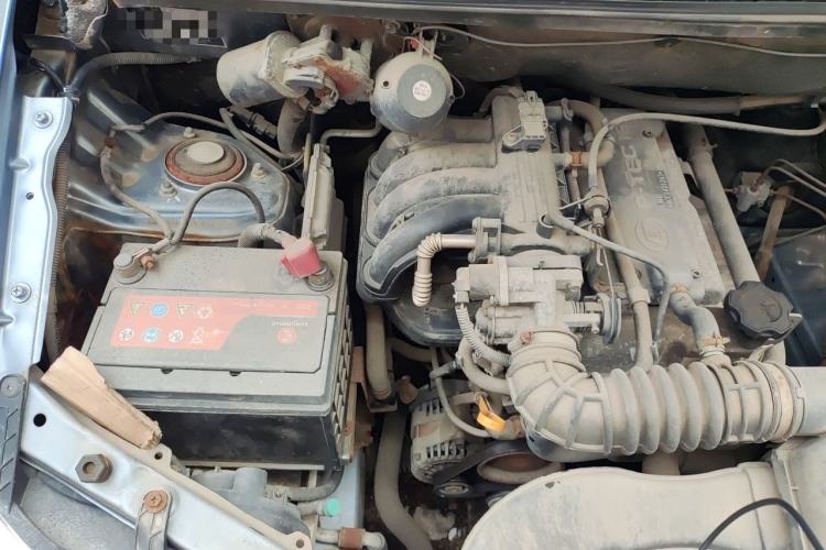 Used Wuling Hongguang 2010 1.2L Standard Version China IV Engine Bay Right