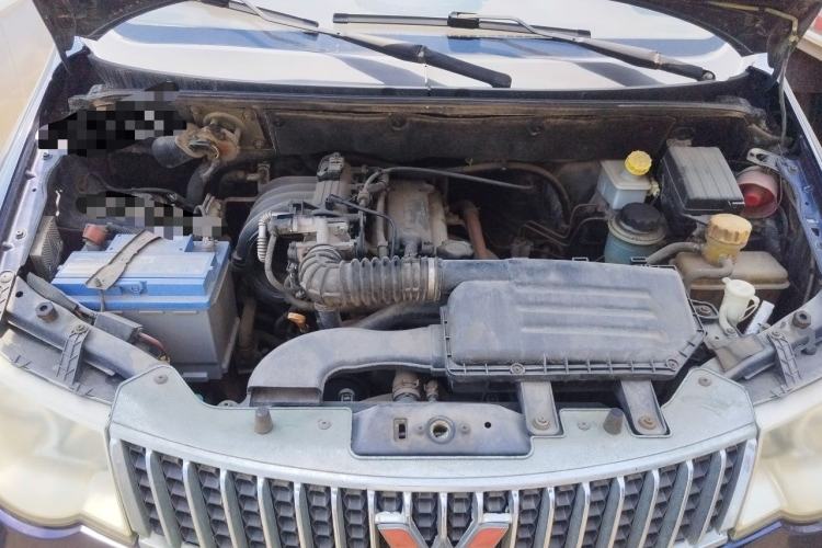 Used Wuling Hongguang 2010 1.2L Standard Version China IV Engine Bay
