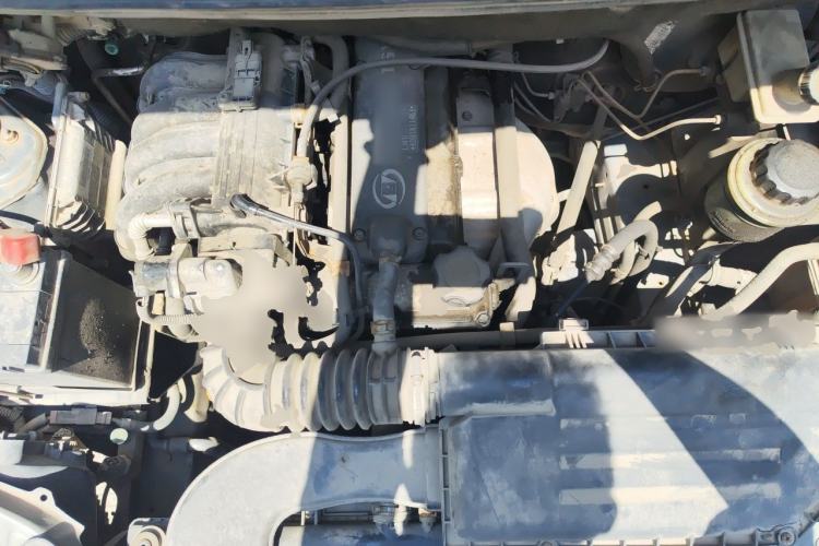 Used Wuling Hongguang 2010 1.2L Standard Version China IV Engine Bay