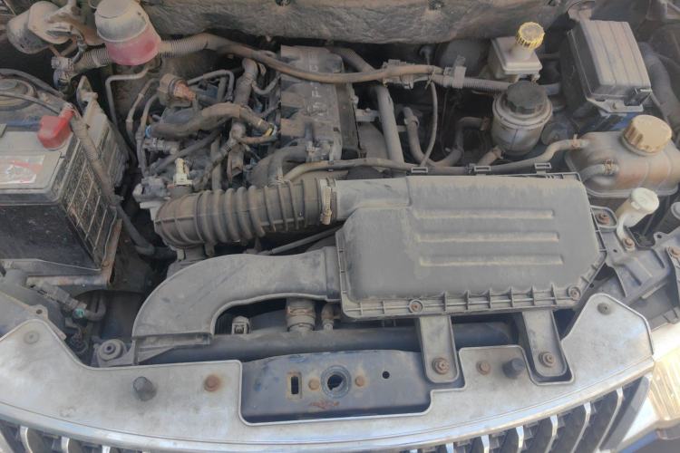Used Wuling Hongguang 2010 1.4L Standard Version Engine Bay