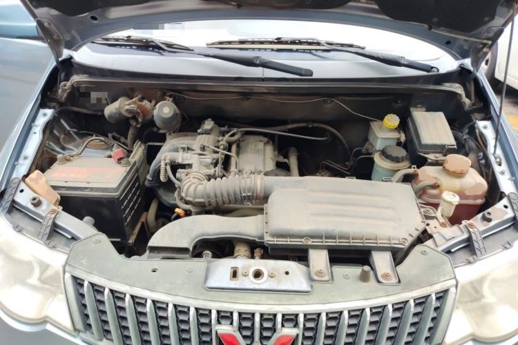 Used Wuling Hongguang 2010 1.2L Standard Version China IV Engine Bay